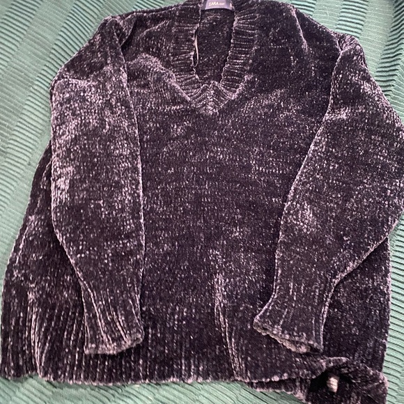 Zara Chenille Chunky V-Neck Sweater - Picture 5 of 6